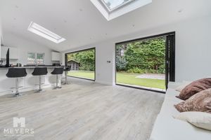 Bi-fold Doors- click for photo gallery